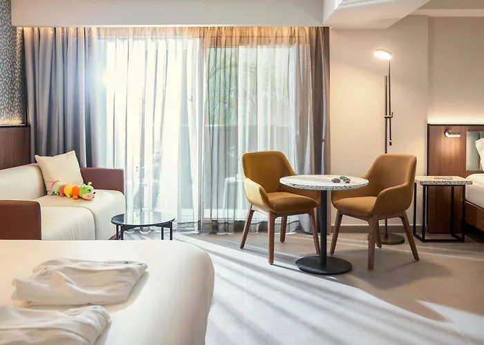 Novotel Malta Sliema Отель Gzira