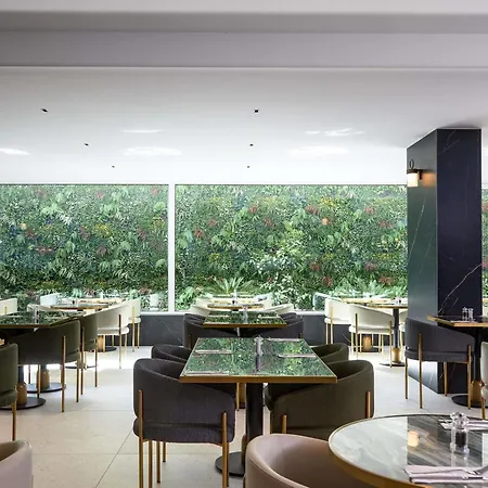 Hotel Novotel Malta Sliema 4*