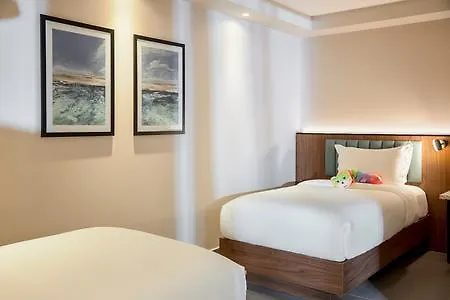 Hotel Novotel Malta Sliema 4*