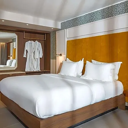Novotel Malta Sliema Hotel 4*