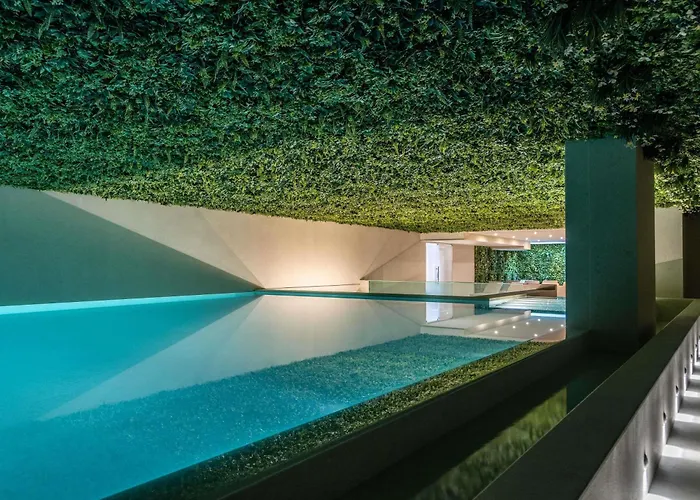 Ξενοδοχείο Novotel Malta Sliema 4*